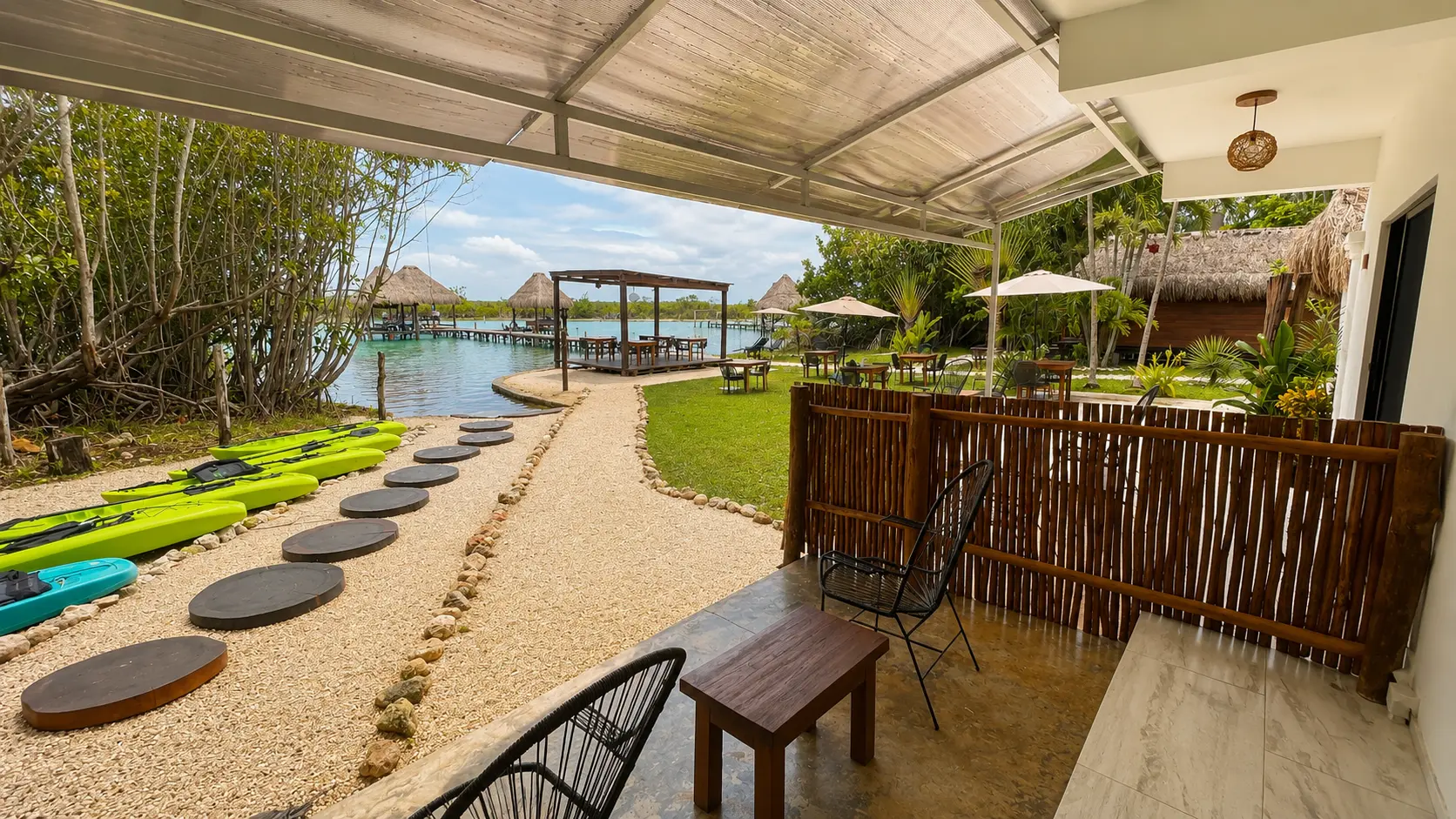 Suite King con Terraza Vista Laguna 11