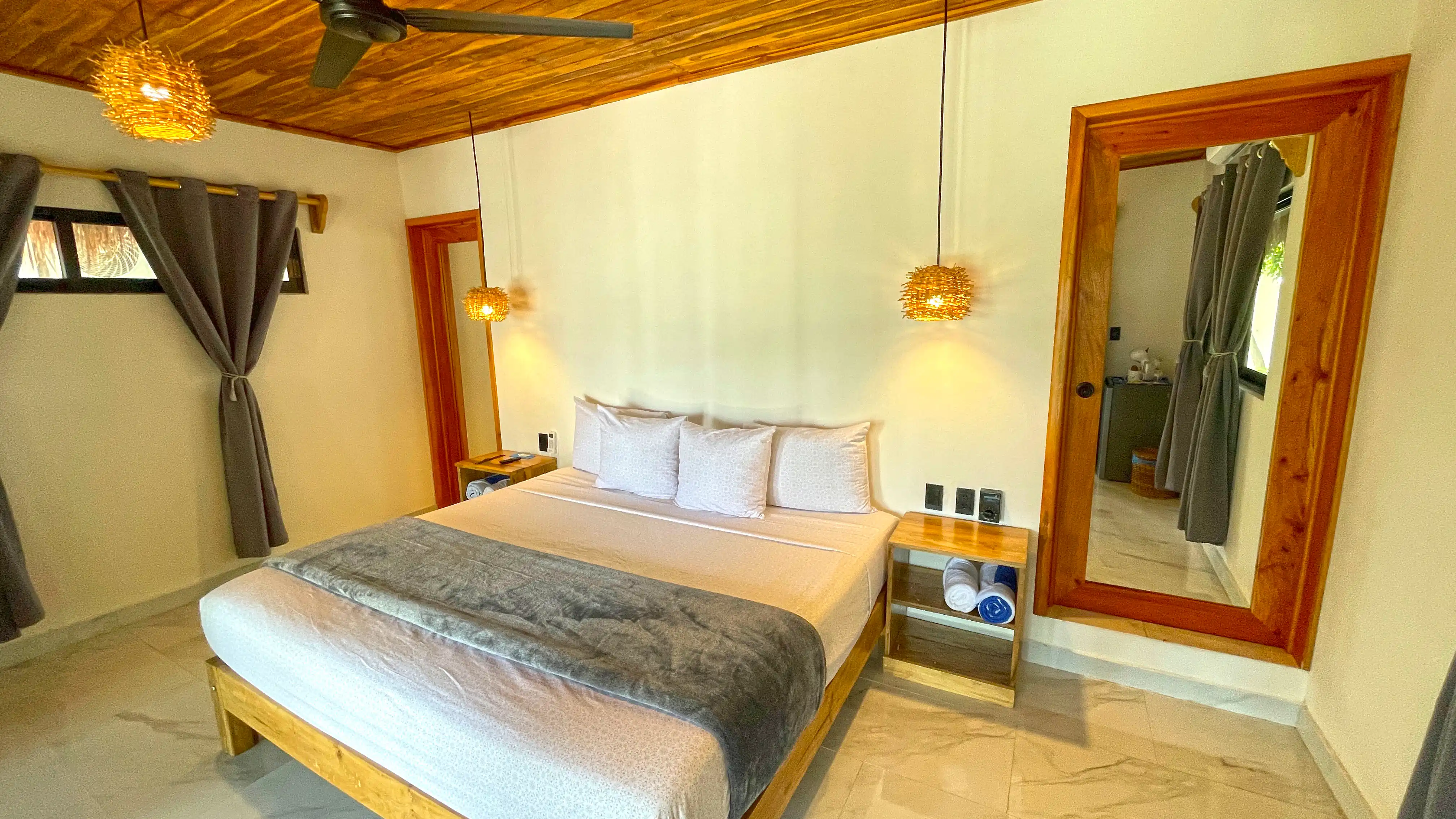 Bungalow con Terraza Vista Laguna 4